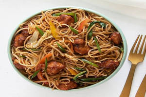 Schezwan Chicken Noodles