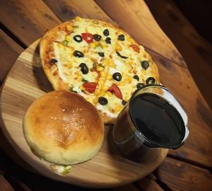 Regular Pizza ,Burger ,Coke