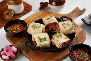 Special Tandoori Chaap Roll.