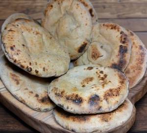 Bedni / Beduan Roti( Staffed Traditional Himachali Roti) with Chai & Desi Ghee