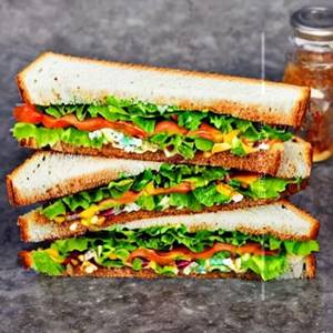 Mix salad sandwich