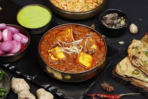 Vip Special Paneer Dhaniya Adraii