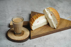 Bun Maska + Chai