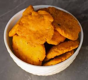 Besan Mathi (250 Grams)