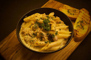 Chicken Alfredo (white Sauce) Pasta