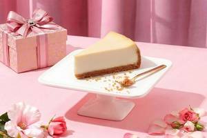 Manhattan New York Cheesecake Slice