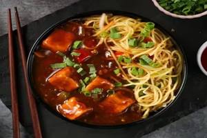 Chowmein With Chilli Paneer