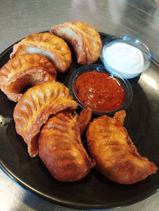 Paneer Tikka Momos