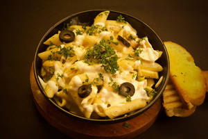 Veg Alfredo (white Sauce) Pasta