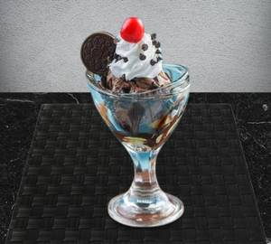 Oreo Sundae