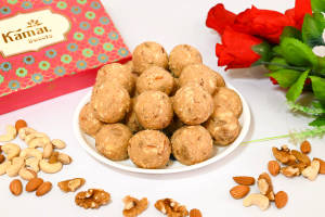 Gond Badam Ladoo