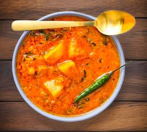 Aalo Matar Gravy