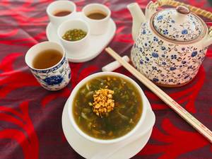 Veg Burnt Garlic Soup
