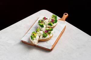 Hot Honey Broccoli Bagel Toast