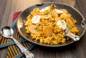 Kolkata Chicken Biryani With Aloo IN BOX