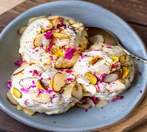 Dry Fruits Mixed Ice Cream