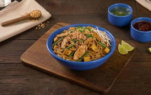 Chicken Pad Thai Noodles