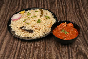 Bagara Rice With Spicy Chicken Curry