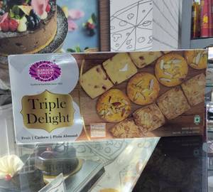 3In One Pistaalmond Cashew Fruit 600G Biscuits