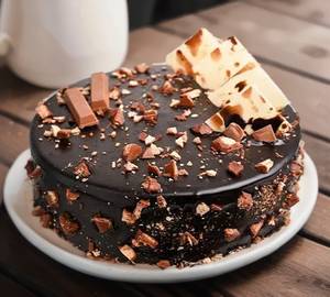 Chocolate Kit Kat Cake 500Gm