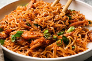 Chicken Chilli Garlic Noodles