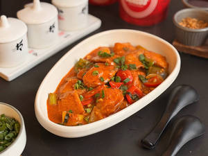 Sliced Fish With Mustard & Fresh Chillies