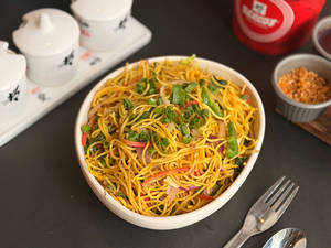 Veg Hakka Noodles