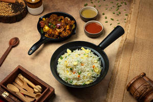 Egg Fried Rice With Chilli Chicken