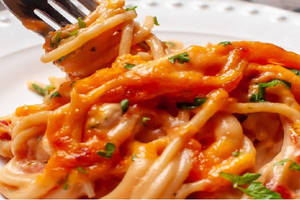 Chicken Kadhai Gravy Spaghetti