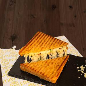 Chilli Cheese Sandwich