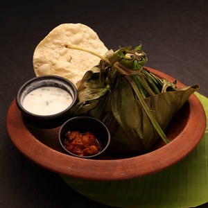Kizhi Biryani Chicken
