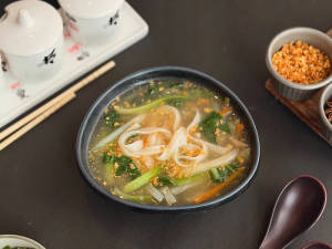 Veg Noodle Soup With Burnt Garlic