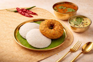 Idli (2 Pcs) Vada (1 Pc)