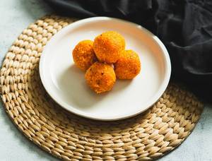 Mewa Ladoo [1Pc]
