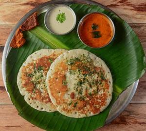 Tomato Podi Uttapam