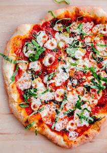Italian Thin Crust Pizza