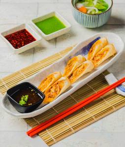 Jain Rich Vegetables Spring Roll, Thai Dip