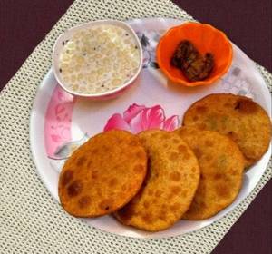 4 Aloo Ki Kachori