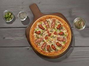 Max Chicken Pizza