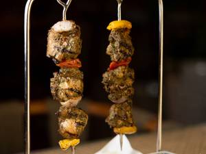 Zaatar Spiced Chicken Kebab (6 Pcs)