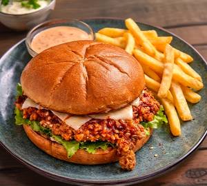 Crispy chicken burger