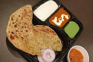 Aloo Paratha Makhani Meal
