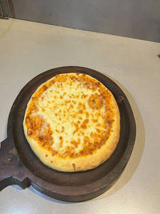Plain Cheese Herb Pizza