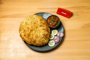 Chole Bhature (2 Pcs)