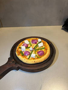 Paneer Capsicum Pizza