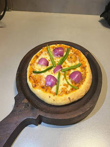 Onion Capsicum Pizza