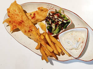Classic Fish And Chips (2 Pcs)