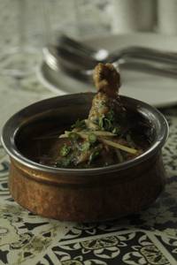 Shahi Murgh Do Pyaza (White Gravy)