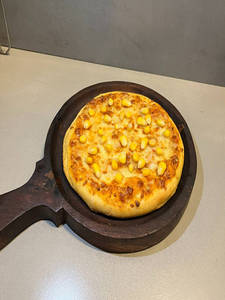 Golden Pizza