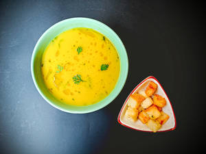 Coriander Chicken Broth